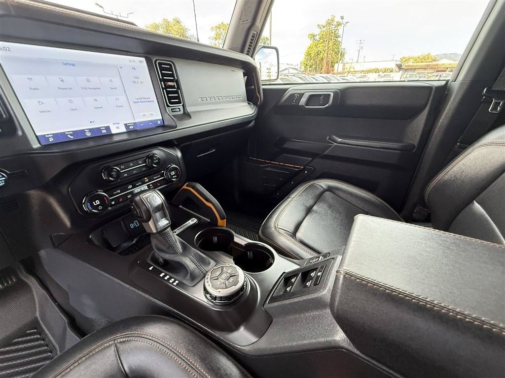 Used 2024 Ford Bronco Badlands AWD/4WD image 31