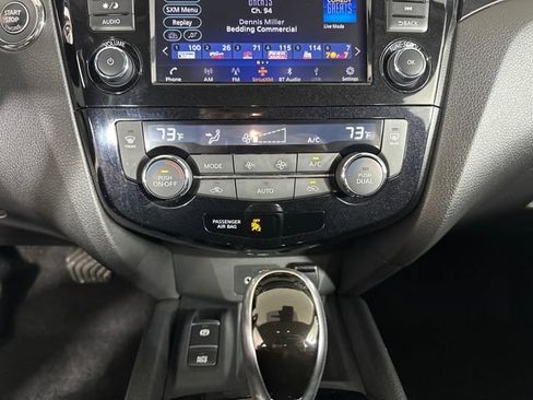 Used 2022 Nissan Rogue Sport SV w/ Technology Package image 23