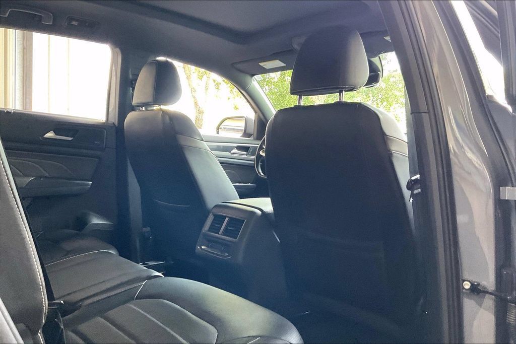 Used 2021 Volkswagen Atlas Cross Sport SEL Premium R-Line AWD/4WD image 20