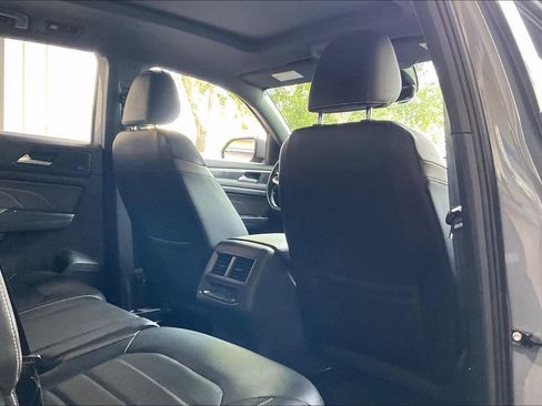 Used 2021 Volkswagen Atlas Cross Sport SEL Premium R-Line AWD/4WD image 20