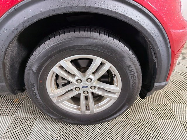 Used 2023 Ford Explorer XLT w/ Equipment Group 202A RWD image 16