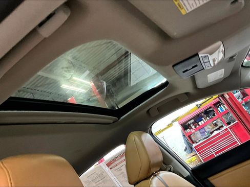 Used 2021 Nissan Sentra SV w/ SV Premium Package image 21