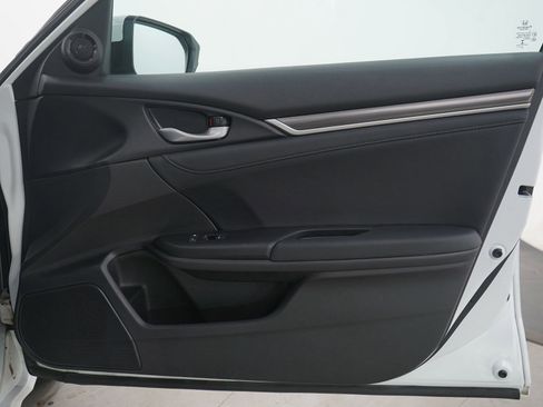 Used 2020 Honda Civic EX-L image 9