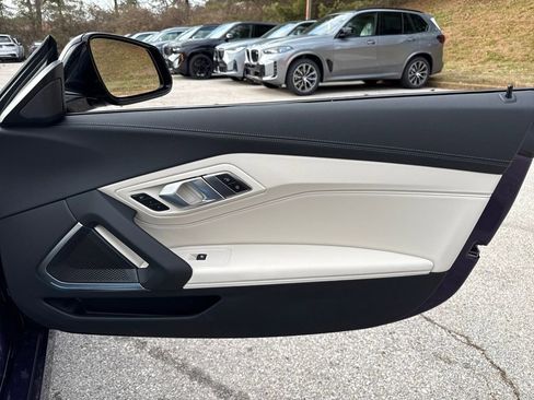 New 2026 BMW Z4 sDrive30i w/ Convenience Package image 25