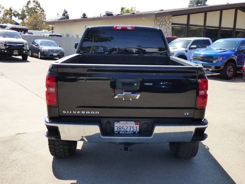 Used 2017 Chevrolet Silverado 1500 LT AWD/4WD image 4