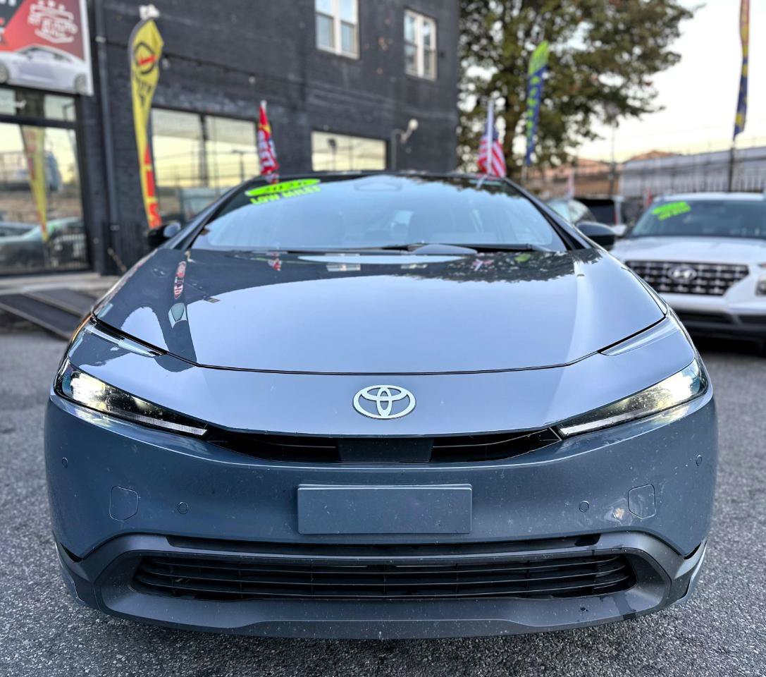 Used 2026 Toyota Prius LE FWD image 2