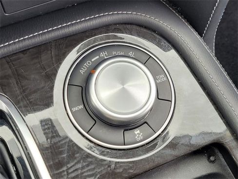 Used 2022 INFINITI QX80 Luxe image 22