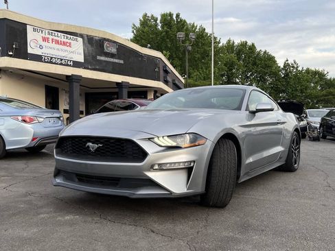 Used 2021 Ford Mustang Premium RWD image 4