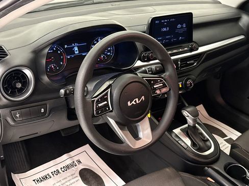 Used 2023 Kia Forte LXS image 19