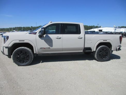 New 2026 GMC Sierra 2500 AT4 w/ AT4 Premium Plus Package AWD/4WD image 10