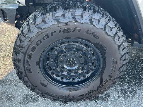 Used 2021 Jeep Gladiator Mojave AWD/4WD image 11