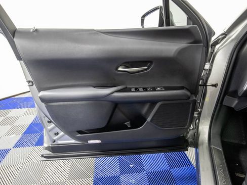 Used 2019 Lexus UX 200 F Sport w/ F Sport Premium Package FWD image 14