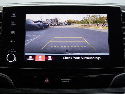 Used 2023 Honda Ridgeline Sport image 18