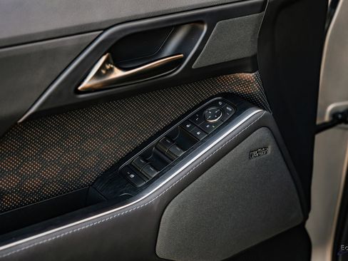 Used 2025 Lexus GX 550 w/ Accessory Package (2T) image 90