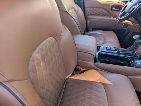 Certified 2024 INFINITI QX80 Sensory AWD/4WD image 11
