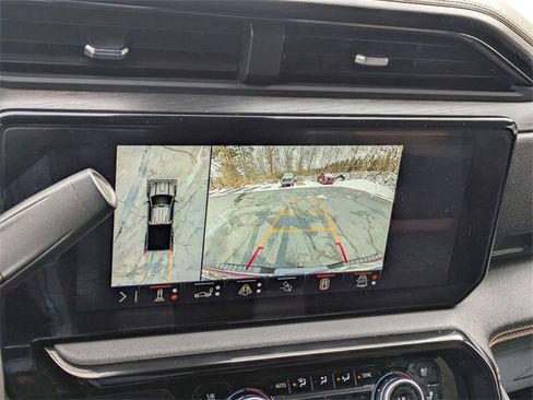 Used 2024 GMC Sierra 2500 AT4 w/ AT4 Premium Plus Package image 22