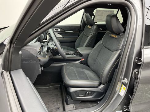 Used 2026 Ford Explorer Tremor w/ Tremor Ultimate Package AWD/4WD image 11