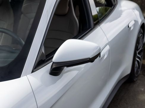 Certified 2023 Porsche Taycan image 17