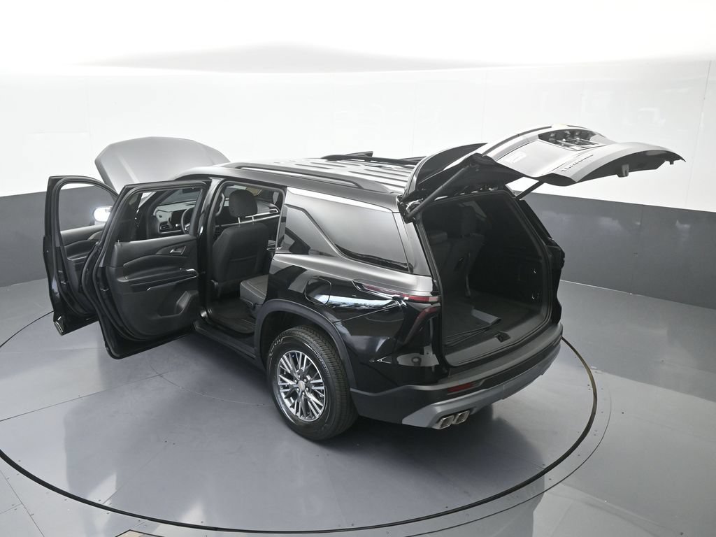 Used 2026 Chevrolet Traverse LT FWD image 65