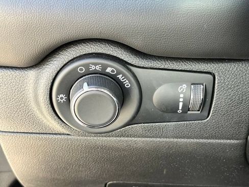 Certified 2025 Dodge Durango GT AWD/4WD image 12