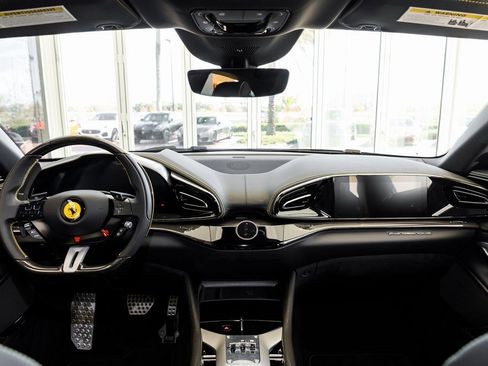 Used 2024 Ferrari Purosangue image 37