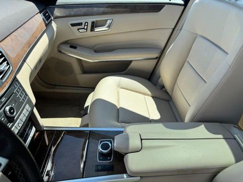 Used 2016 Mercedes-Benz E 350 4MATIC Sedan image 14