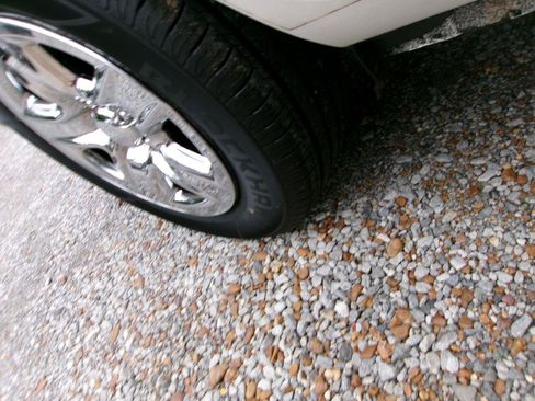 Used 2012 Toyota RAV4 4WD w/ Value Pkg image 4