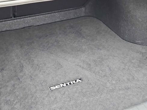 Used 2024 Nissan Sentra SR FWD image 23