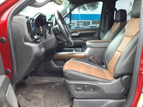 Used 2024 Chevrolet Silverado 2500 High Country w/ Technology Package AWD/4WD image 19