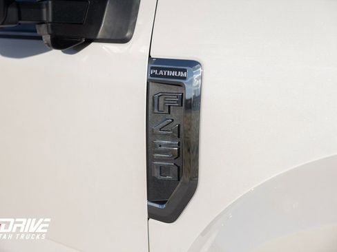 Used 2017 Ford F450 Platinum w/ Platinum Ultimate Package image 8