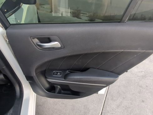 Used 2018 Dodge Charger GT image 29