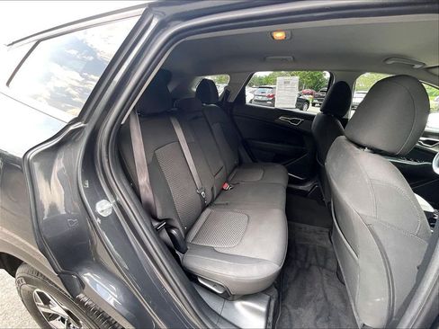 Used 2023 Kia Sportage LX AWD/4WD image 19