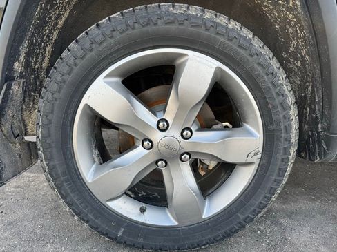 Used 2012 Jeep Grand Cherokee Overland AWD/4WD image 37