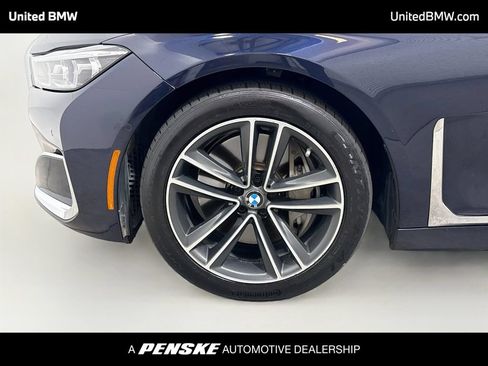Used 2020 BMW 750i xDrive AWD/4WD image 9