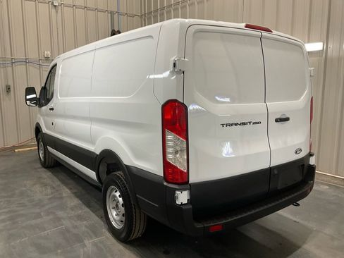Used 2026 Ford Transit 250 Low Roof image 19