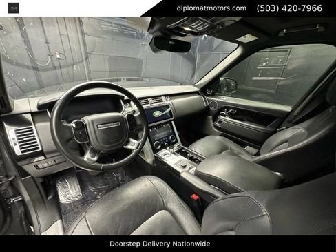 Used 2019 Land Rover Range Rover Supercharged AWD/4WD image 17