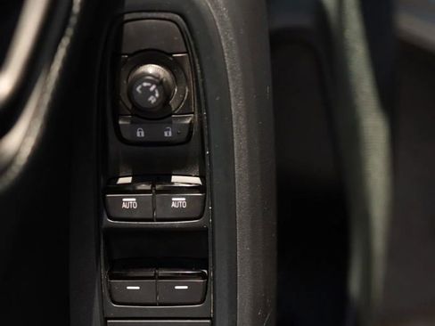 Used 2024 Subaru Crosstrek 2.0i Premium image 11