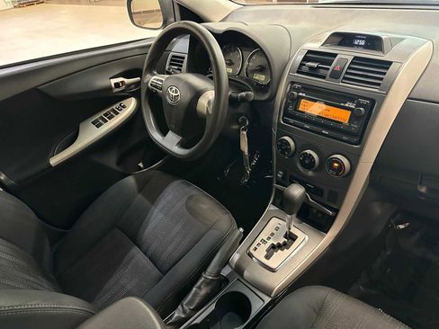 Used 2012 Toyota Corolla S FWD image 27
