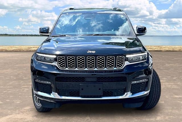Used 2025 Jeep Grand Cherokee L Summit AWD/4WD image 2