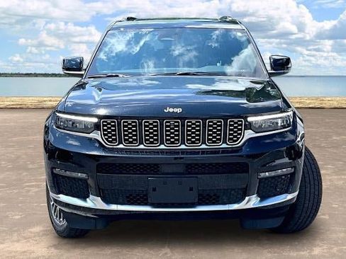 Used 2025 Jeep Grand Cherokee L Summit AWD/4WD image 2