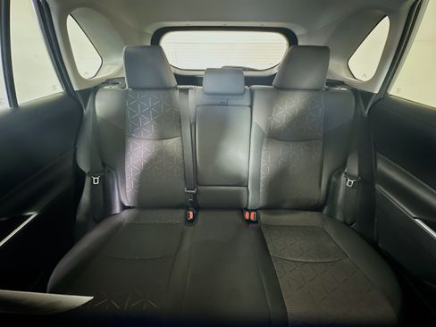 Used 2024 Toyota RAV4 XLE w/ Convenience Package FWD image 30