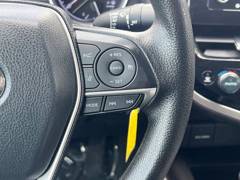 Used 2022 Toyota Camry LE image 20