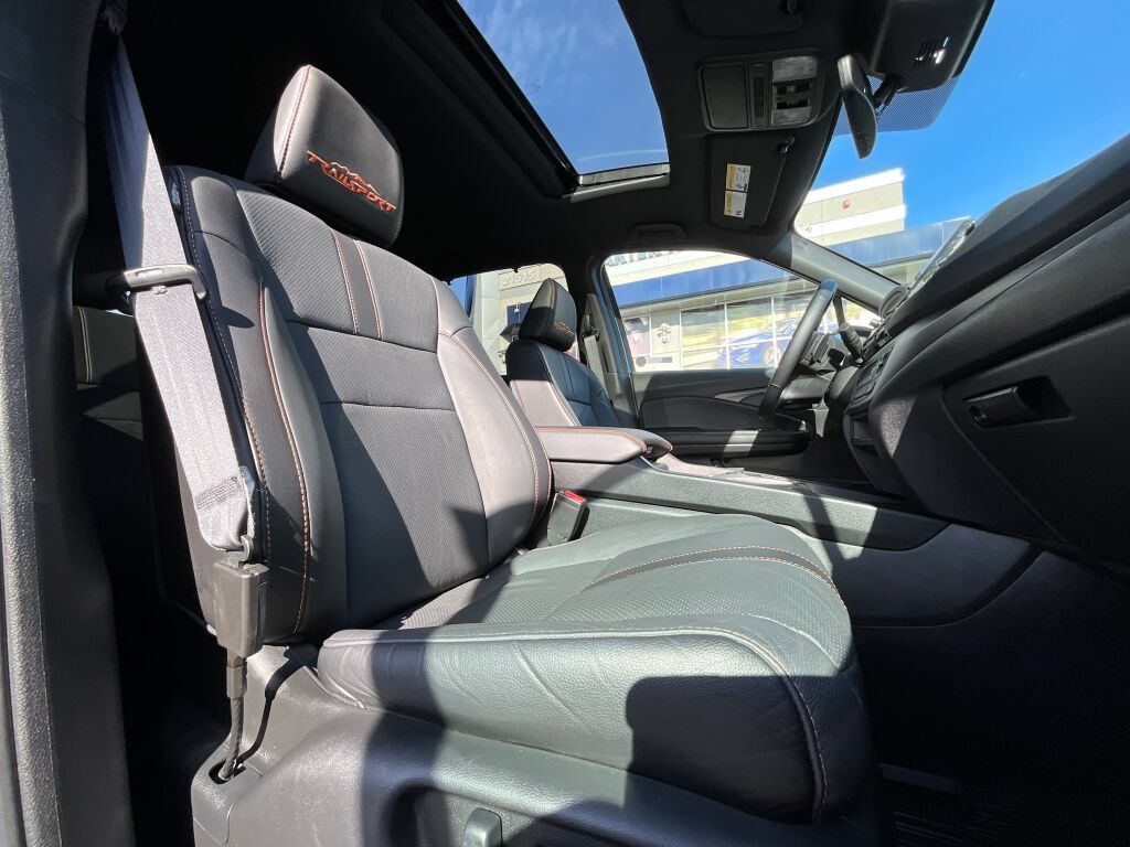Used 2024 Honda Passport TrailSport image 11
