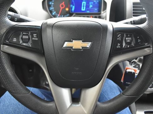 Used 2014 Chevrolet Sonic LT image 18