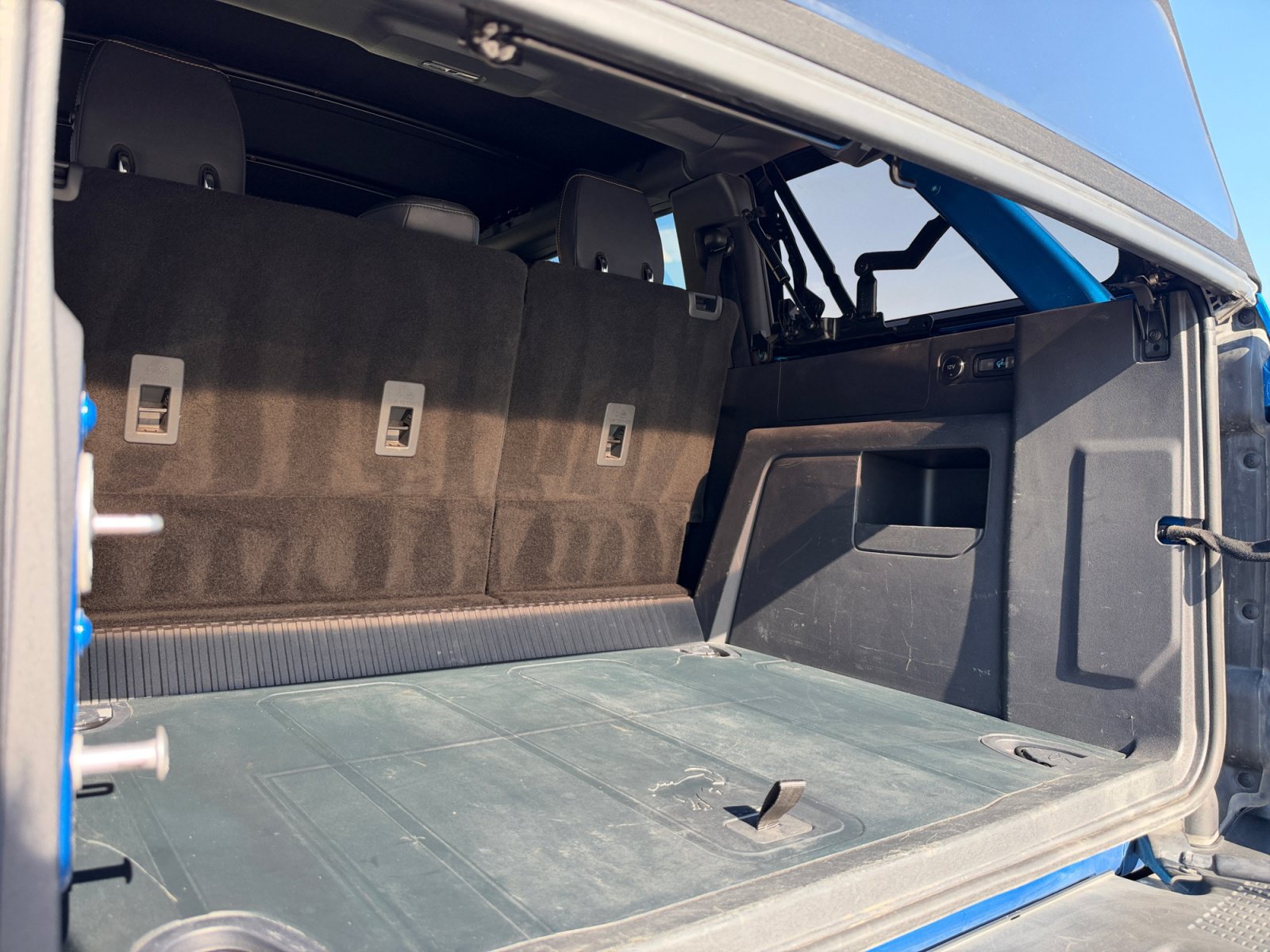 Used 2022 Ford Bronco Badlands w/ Sasquatch Package AWD/4WD image 16