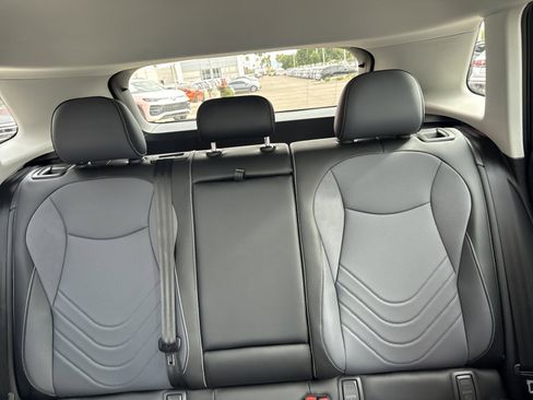 New 2026 Volkswagen Tiguan SE FWD image 14