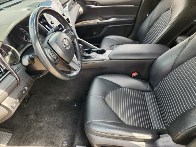 Used 2023 Toyota Camry SE FWD image 9