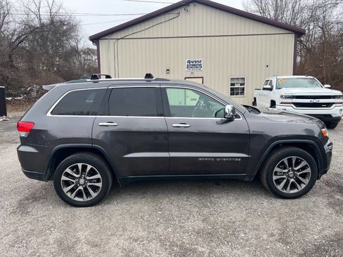 Used 2018 Jeep Grand Cherokee Limited image 6
