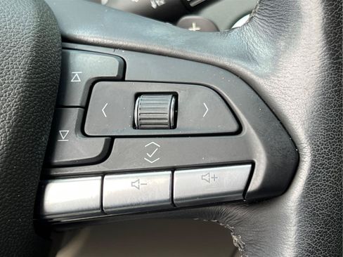 Used 2020 Cadillac XT4 Premium Luxury FWD image 26