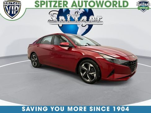 Used 2023 Hyundai Elantra SEL w/ Convenience Package FWD image 3